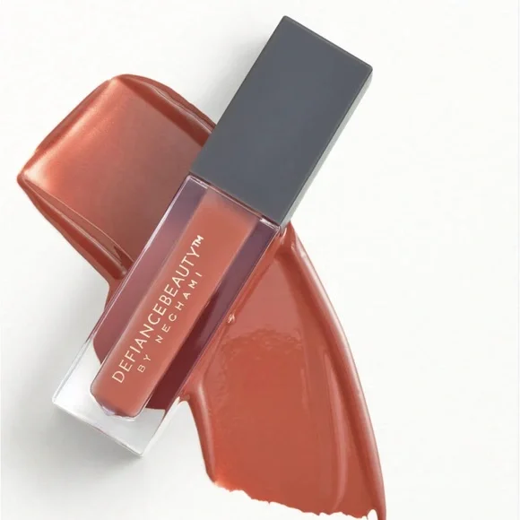 New Iconic Luminous Liquid Lipstick - Picture 3 of 7